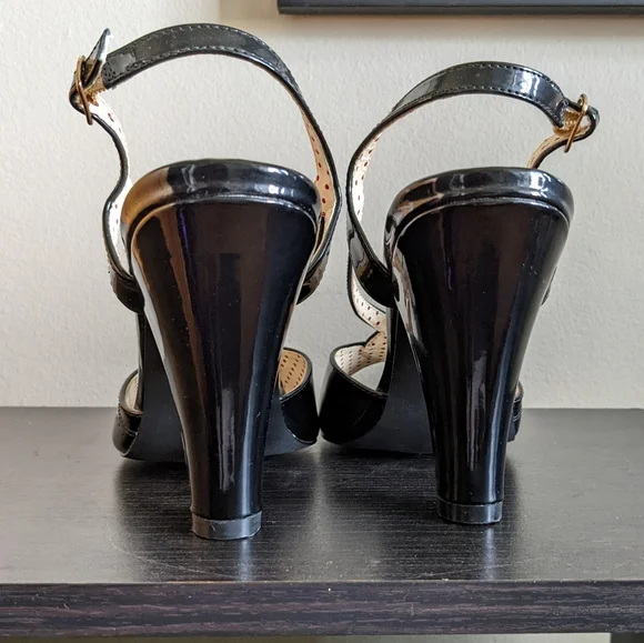 NWOT B.A.I.T. Patent Slingback Heels 🖤 - Picture 4 of 6